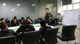 瑞馬壁掛爐廠家增強服務意識，提高商務技巧